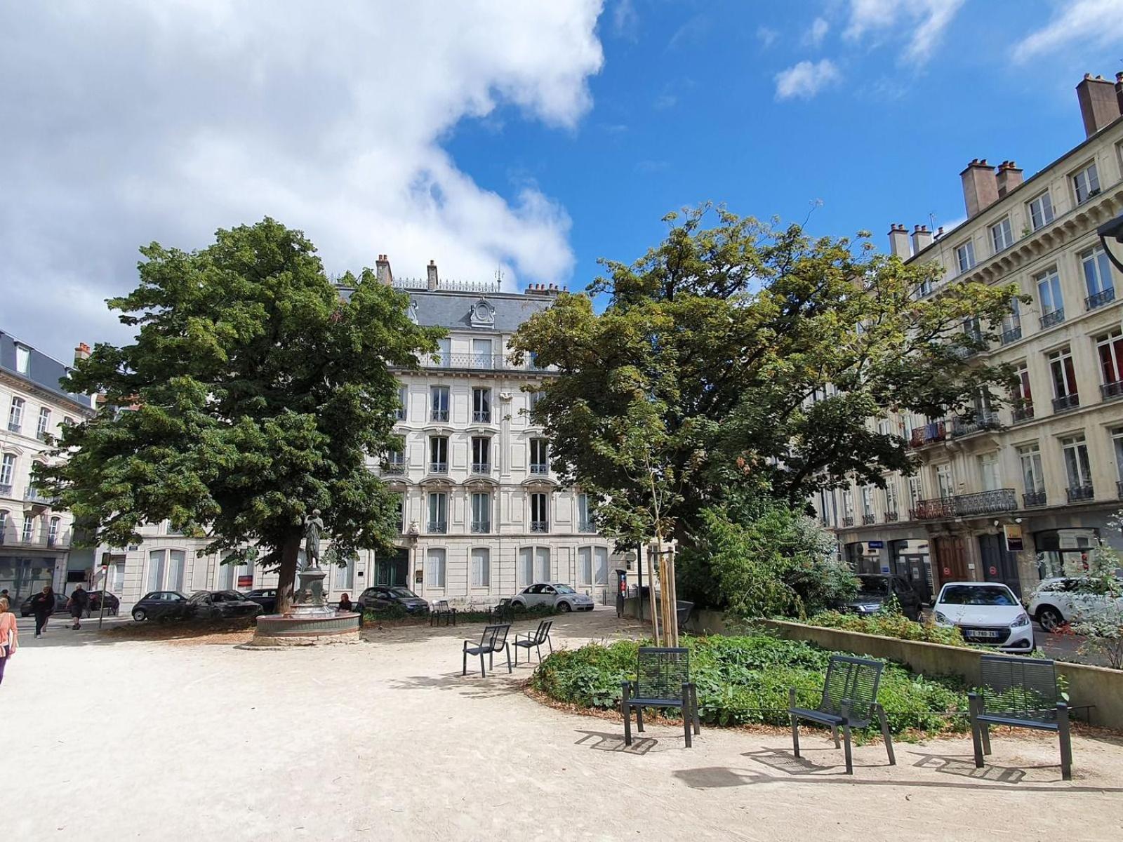Le Saint Amour Cosy Besançon Kültér fotó